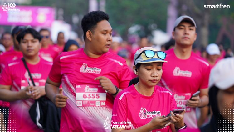 Race photo from Smartfren Run 2025 