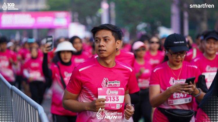 Race photo from Smartfren Run 2025 