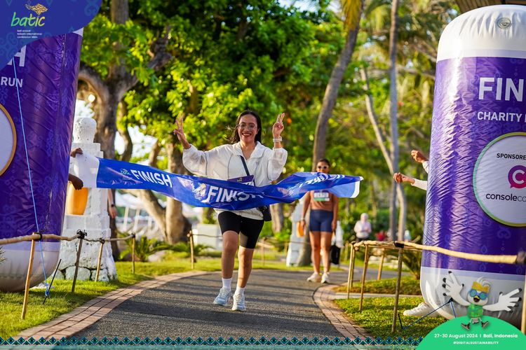 Race photo from Telin Batic 2024 Photo Search