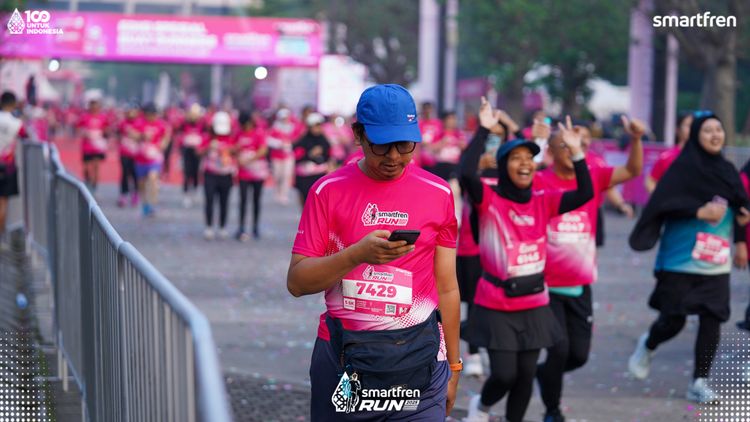 Race photo from Smartfren Run 2025 