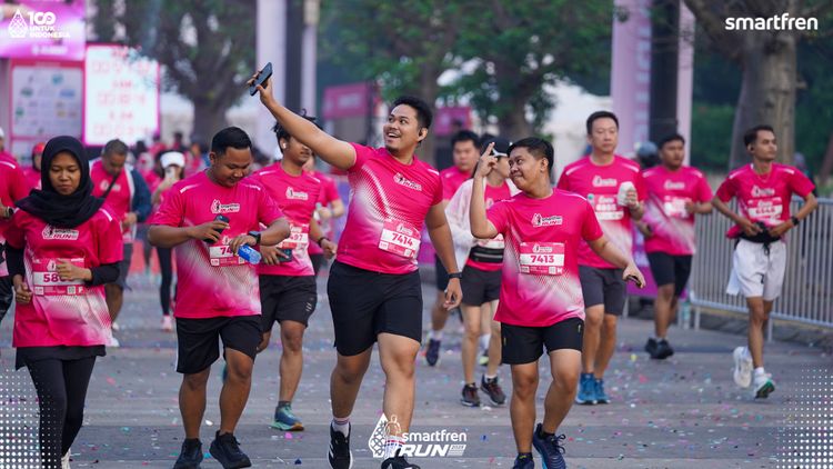 Race photo from Smartfren Run 2025 