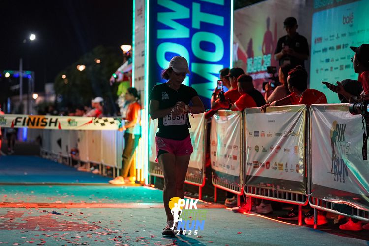 Race photo from PIK NITE RUN 2025