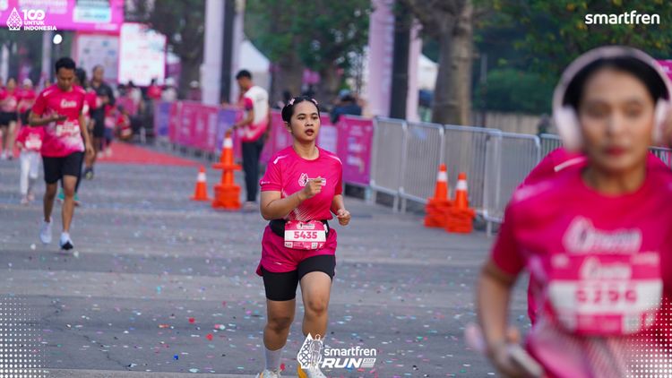 Race photo from Smartfren Run 2025 