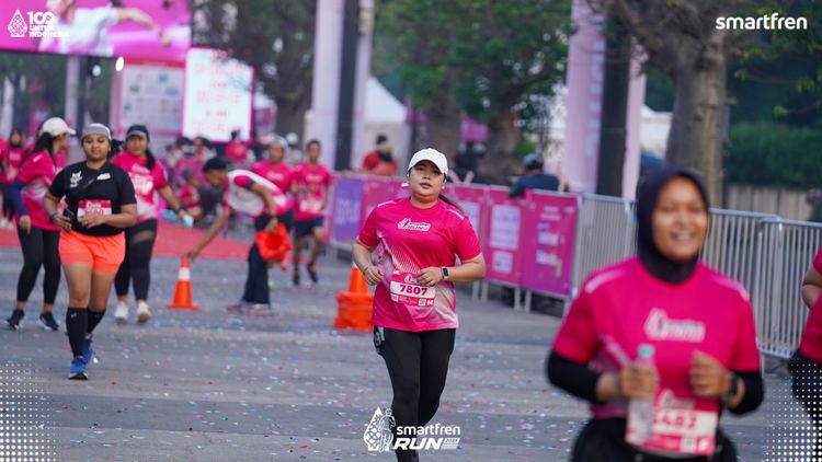 Race photo from Smartfren Run 2025 