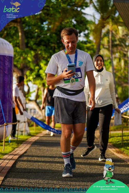Race photo from Telin Batic 2024 Photo Search