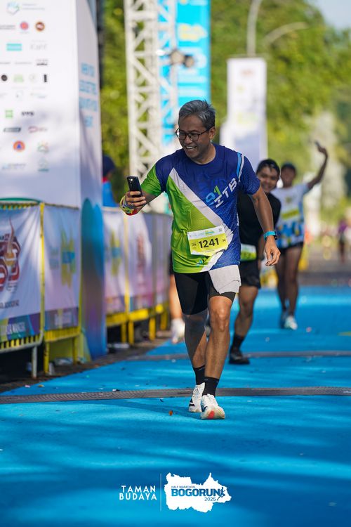 Race photo from Taman Budaya x BOGORUN 2025