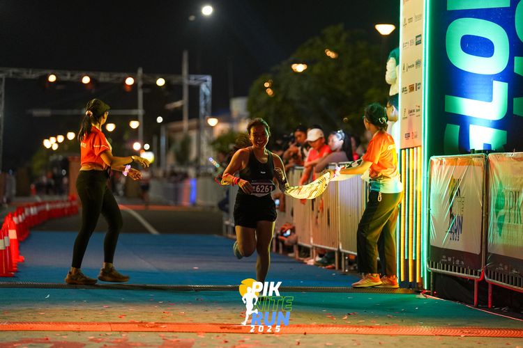Race photo from PIK NITE RUN 2025