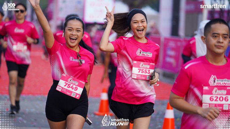 Race photo from Smartfren Run 2025 