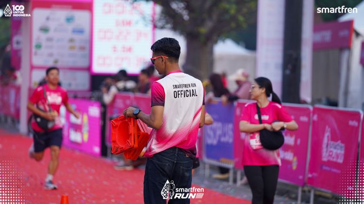 Race photo from Smartfren Run 2025 