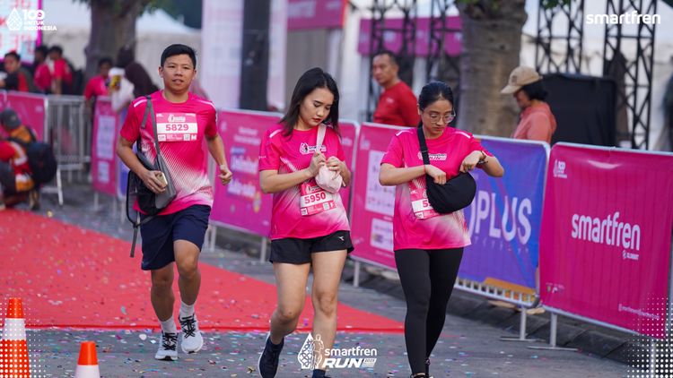 Race photo from Smartfren Run 2025 