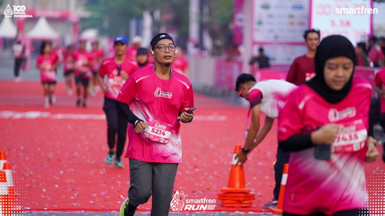 Race photo from Smartfren Run 2025 