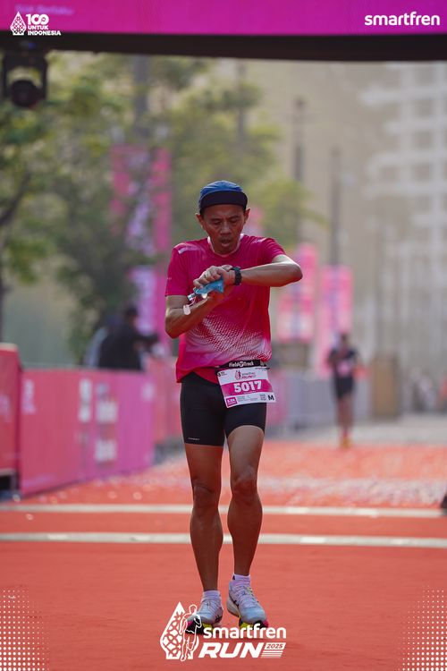 Race photo from Smartfren Run 2025 
