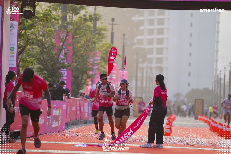 Race photo from Smartfren Run 2025 