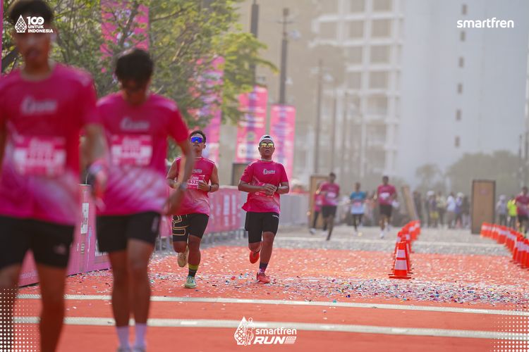 Race photo from Smartfren Run 2025 