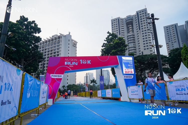 Race photo from Nu Skin Run 10K
