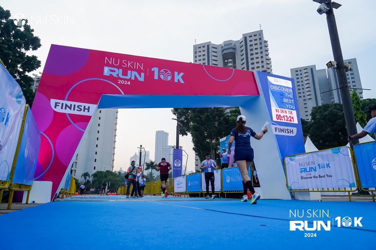 Race photo from Nu Skin Run 10K
