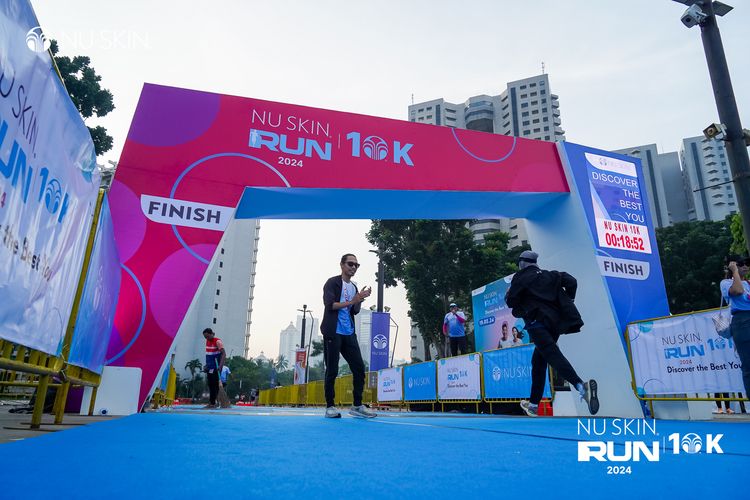 Race photo from Nu Skin Run 10K