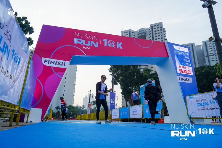 Race photo from Nu Skin Run 10K