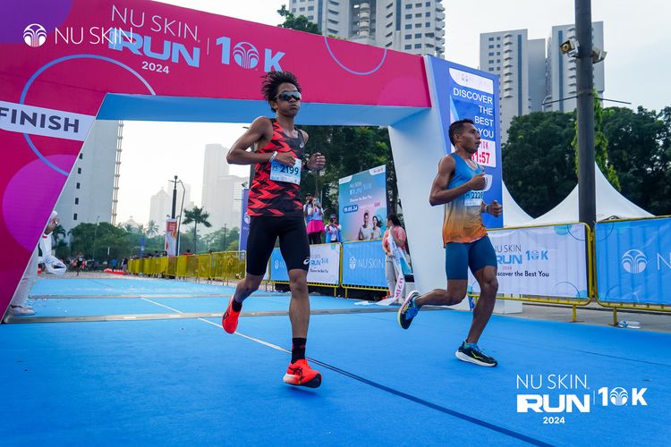 Race photo from Nu Skin Run 10K