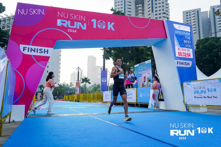 Race photo from Nu Skin Run 10K