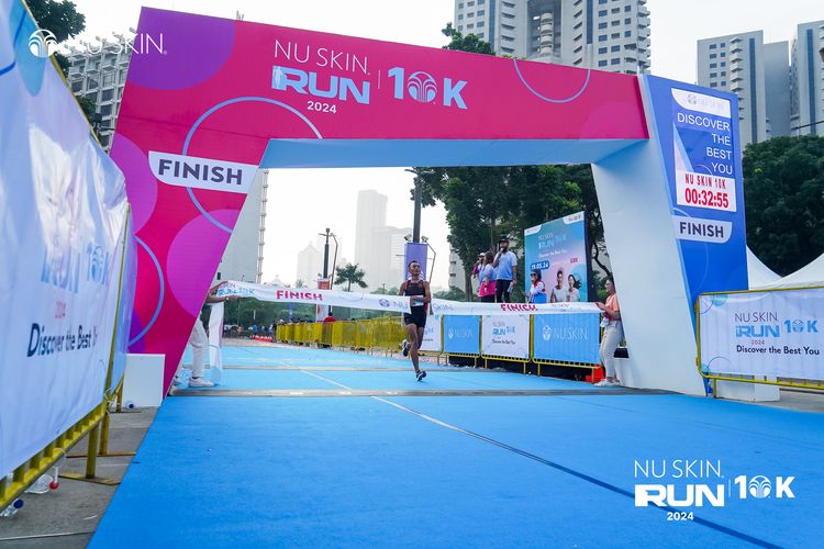 Race photo from Nu Skin Run 10K
