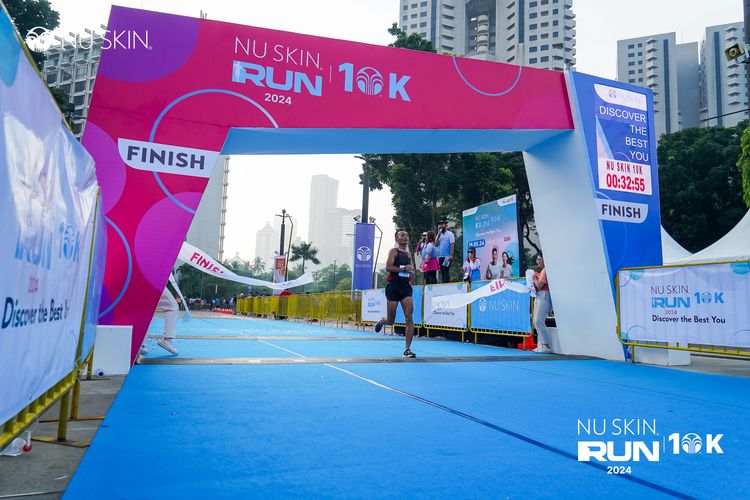 Race photo from Nu Skin Run 10K