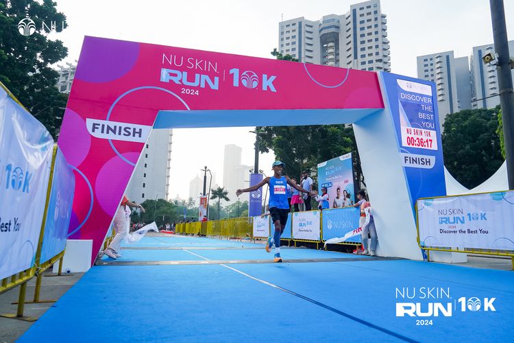 Race photo from Nu Skin Run 10K