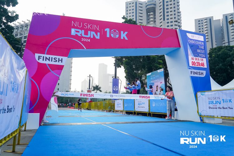 Race photo from Nu Skin Run 10K
