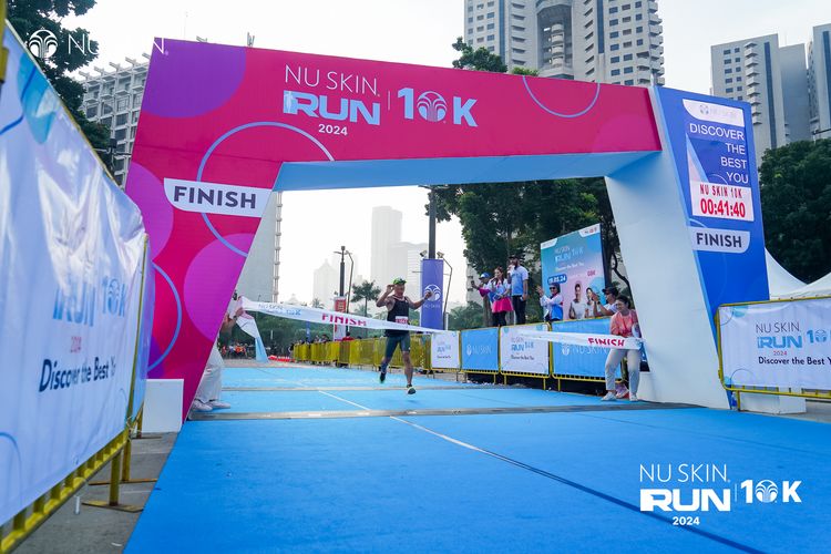 Race photo from Nu Skin Run 10K