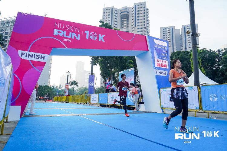 Race photo from Nu Skin Run 10K