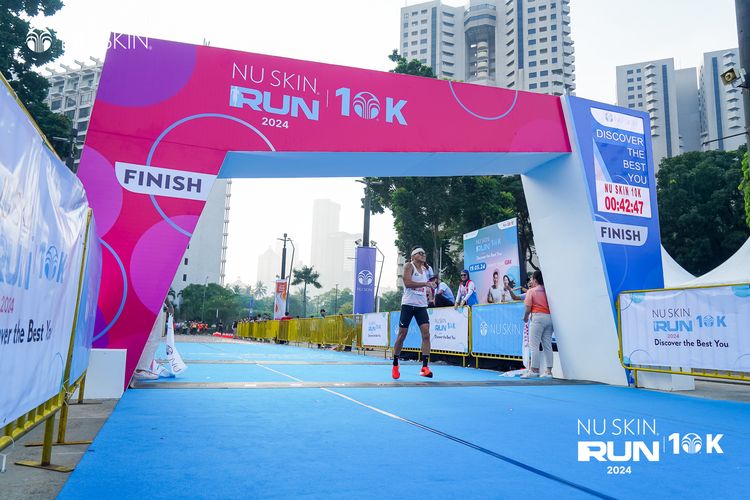 Race photo from Nu Skin Run 10K