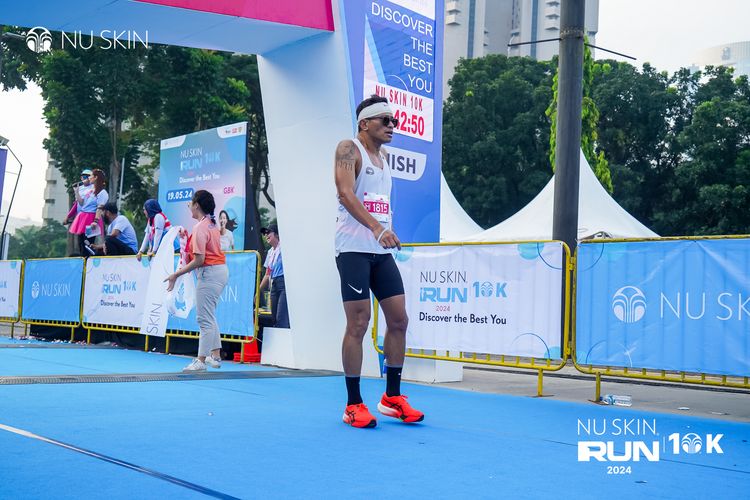 Race photo from Nu Skin Run 10K
