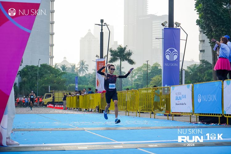 Race photo from Nu Skin Run 10K