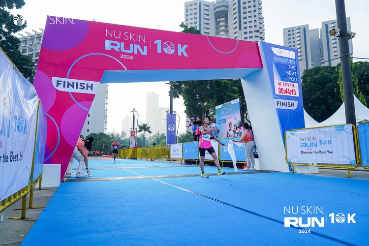 Race photo from Nu Skin Run 10K