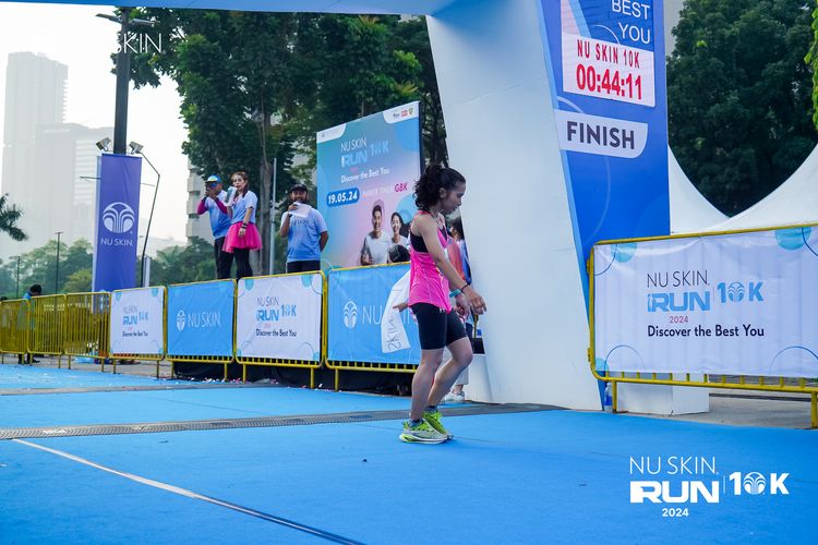 Race photo from Nu Skin Run 10K