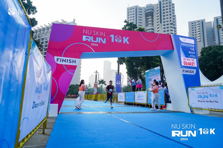Race photo from Nu Skin Run 10K