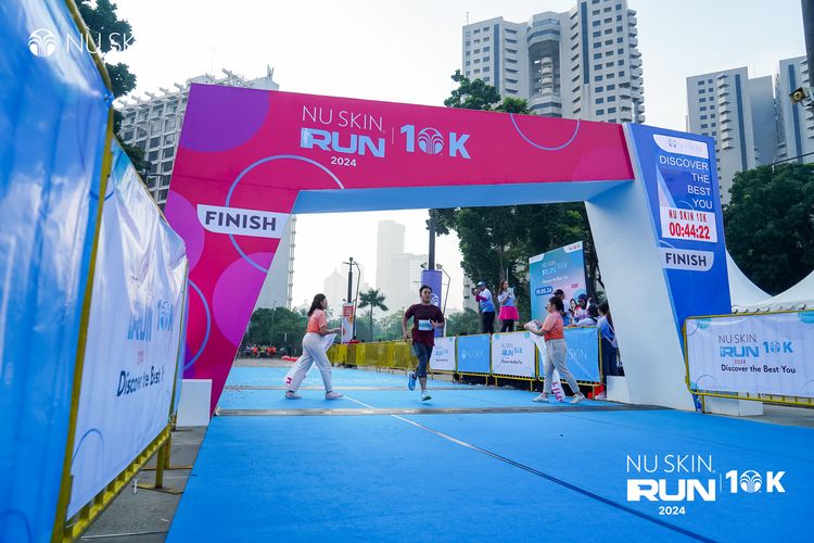 Race photo from Nu Skin Run 10K