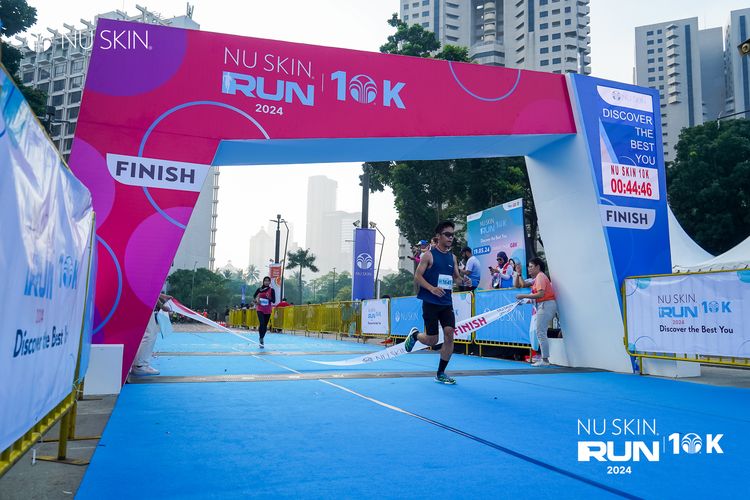 Race photo from Nu Skin Run 10K