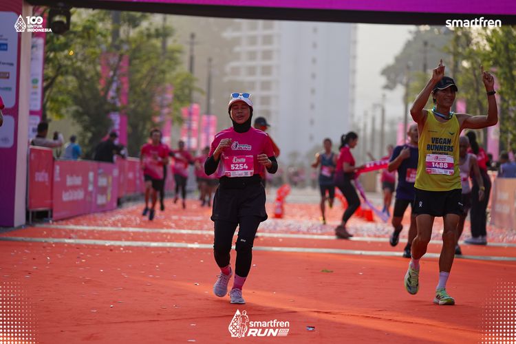 Race photo from Smartfren Run 2025 