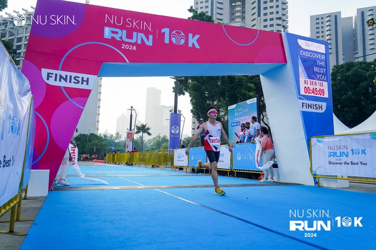 Race photo from Nu Skin Run 10K