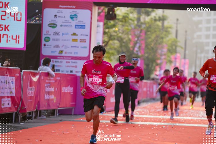 Race photo from Smartfren Run 2025 