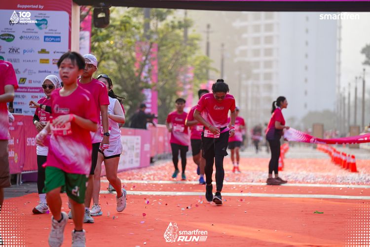 Race photo from Smartfren Run 2025 