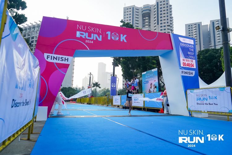 Race photo from Nu Skin Run 10K