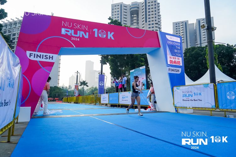 Race photo from Nu Skin Run 10K