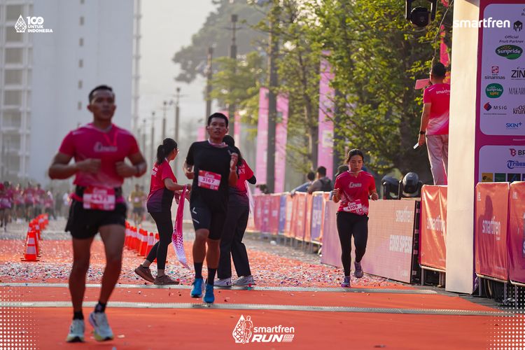 Race photo from Smartfren Run 2025 
