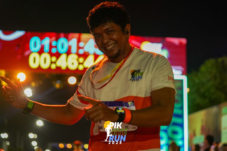 Race photo from PIK NITE RUN 2025
