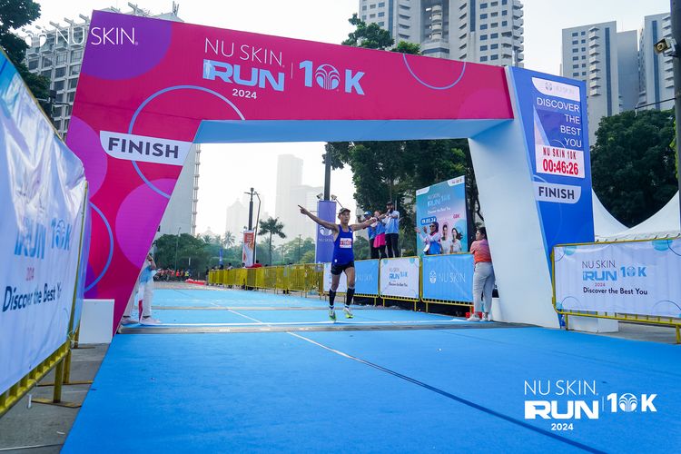 Race photo from Nu Skin Run 10K