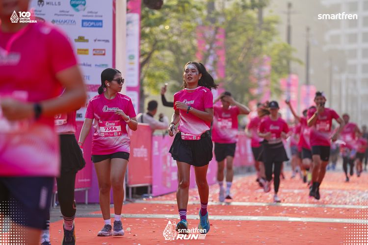 Race photo from Smartfren Run 2025 