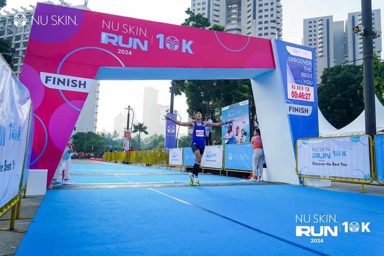 Race photo from Nu Skin Run 10K