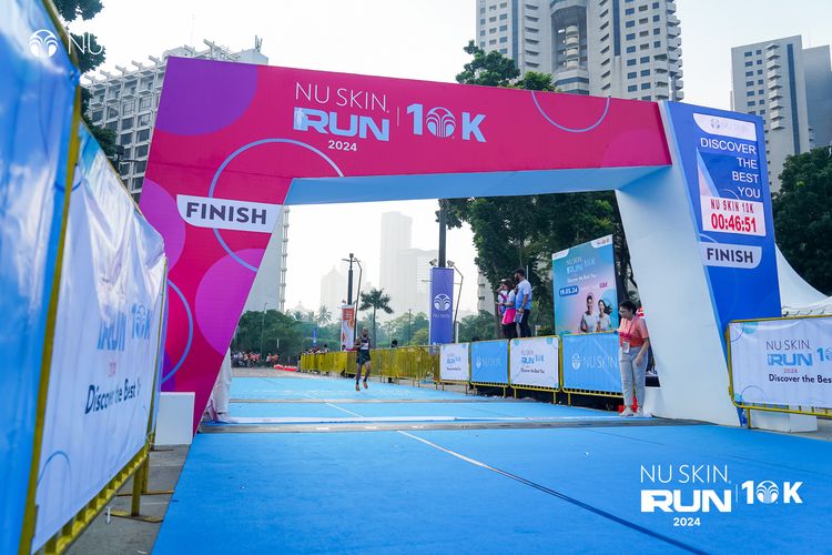 Race photo from Nu Skin Run 10K